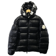 画像:MONCLER